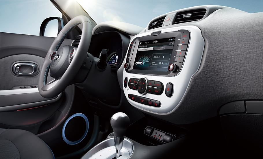 2016 Kia Soul EV Interior Dashboard